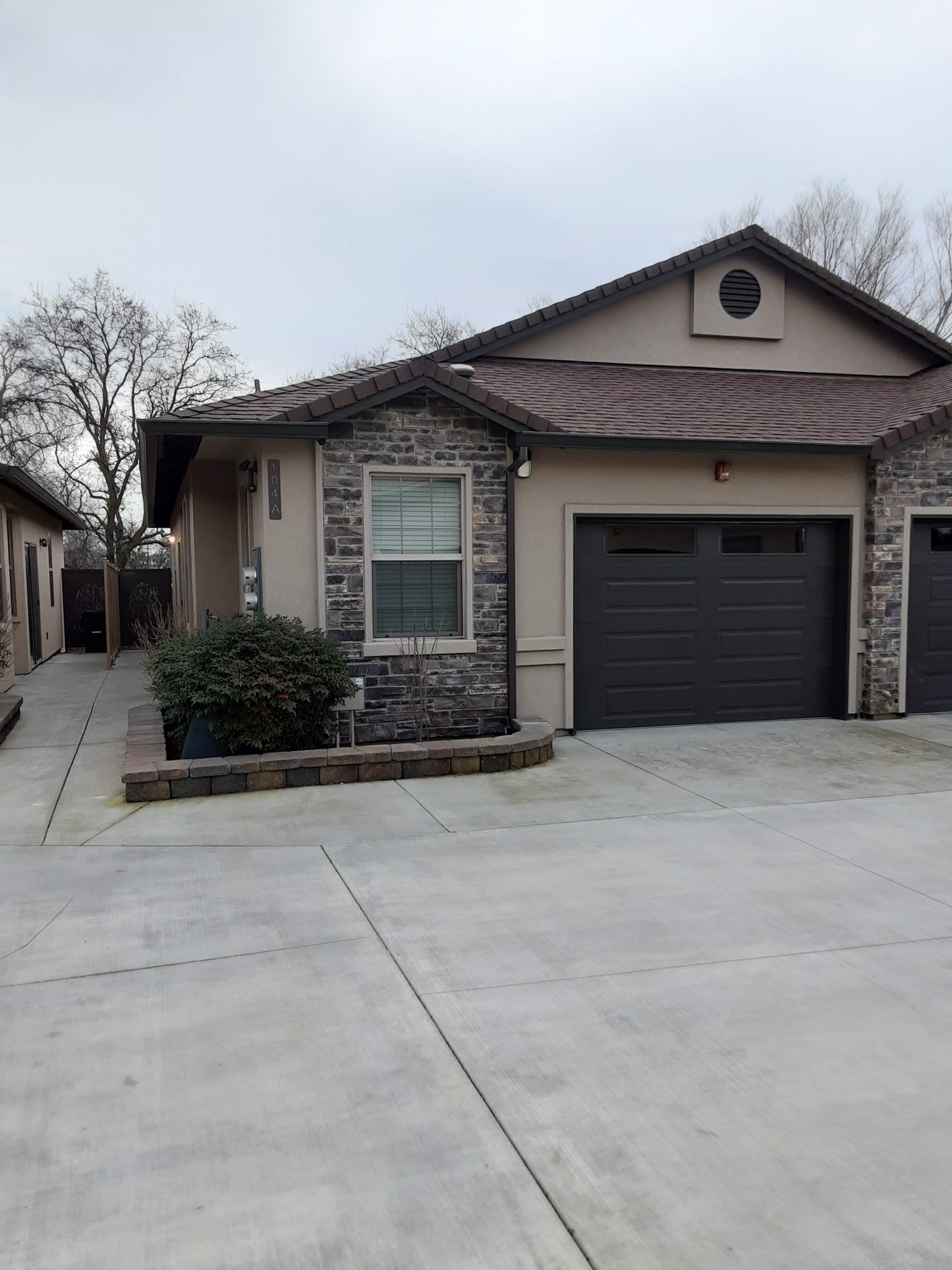 104 A Jefferson Court